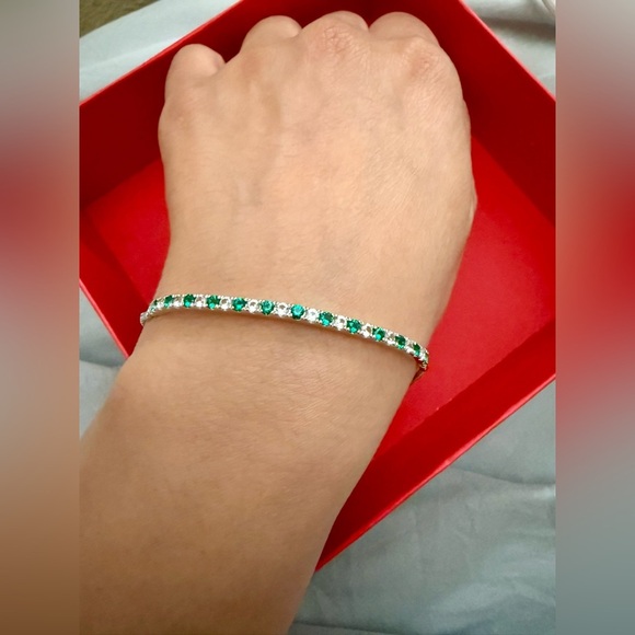 Emerald Gemstone Sterling Silver Bolo Bracelet - Picture 3 of 12